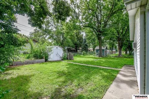 Exterior - 1610 N 18th St, Beatrice, NE 68310 photo 1 of 6