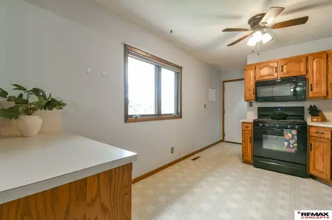 Kitchen - 1610 N 18th St, Beatrice, NE 68310 photo 3 of 3