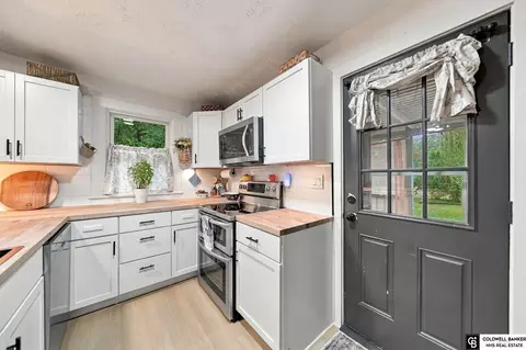 Kitchen - 1423 High St, Beatrice, NE 68310 photo 2 of 2