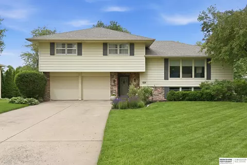 3710 S 116 St, Omaha, NE 68144
