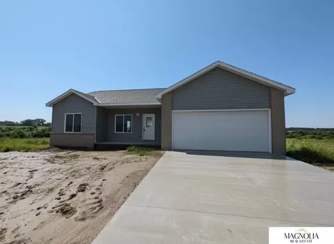 1802 Morgan Dr, Nebraska City, NE 68410