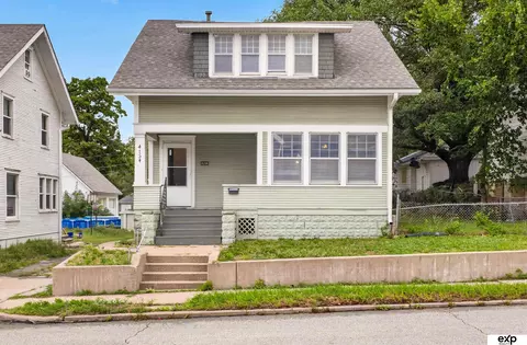 4154 Cuming St, Omaha, NE 68131