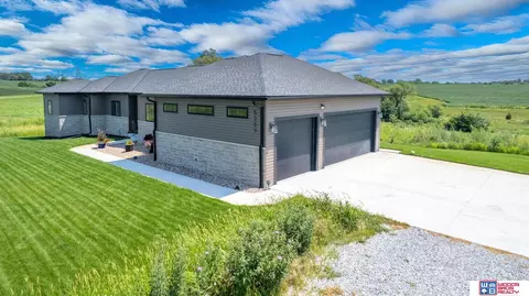 5209 W Roca Rd, Martell, NE 68404