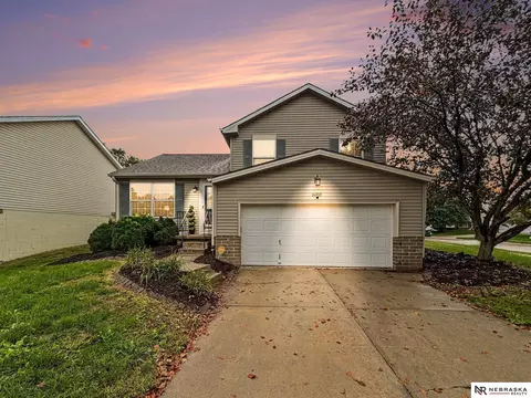 6303 N 131st St, Omaha, NE 68164