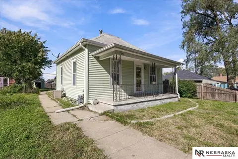 2709 S 9th St, Lincoln, NE 68502