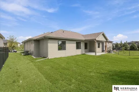 Exterior - 21007 E St, Elkhorn, NE 68022 photo 3 of 4