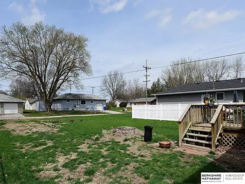 Exterior - 613 8th St, Scribner, NE 68057 photo 7 of 9