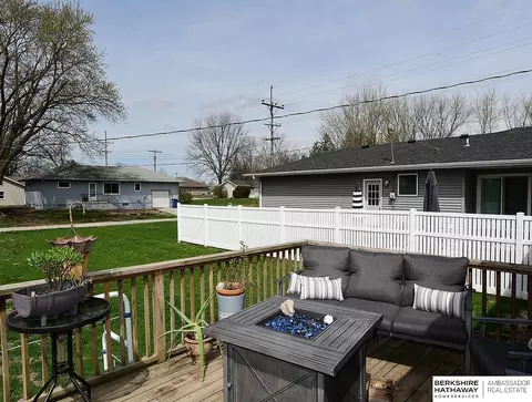 Exterior - 613 8th St, Scribner, NE 68057 photo 5 of 9