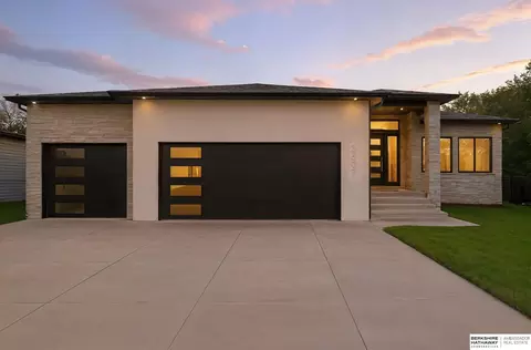 3507 Kilkee Rd, Lincoln, NE 68520