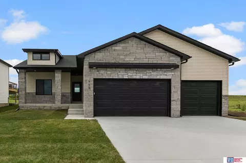 954 W El Alameda St, Lincoln, NE 68523