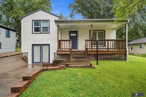 225 S 46th St, Lincoln, NE 68510