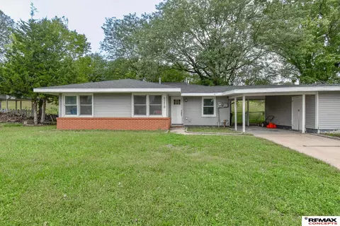 5218 W Benton St, Lincoln, NE 68524