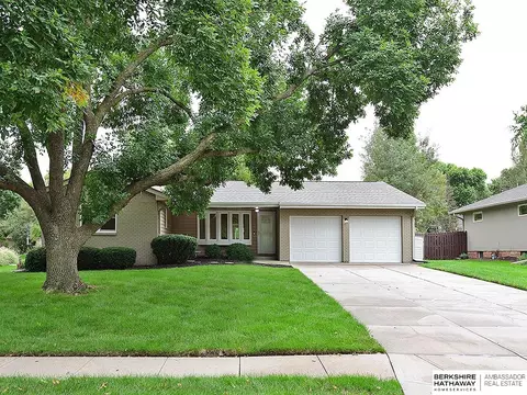 12311 Seward St, Omaha, NE 68154
