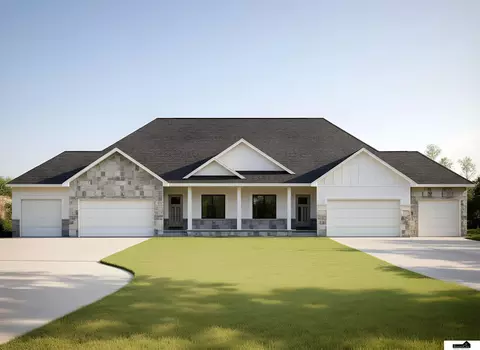 9415 S 87th St, Lincoln, NE 68526
