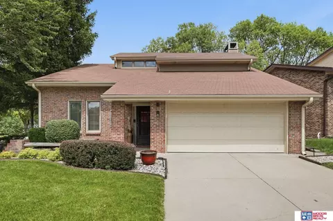 2300 S 72nd St, Lincoln, NE 68506
