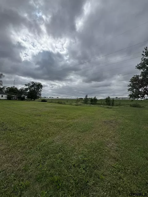 931 SW 2nd St, Lincoln, NE 68508