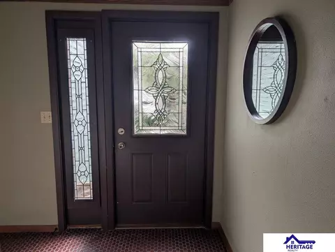 Entry Way - 655 E 8th St, York, NE 68467 photo 1 of 3