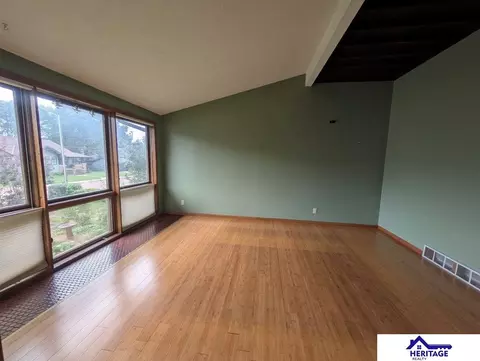 Living - 655 E 8th St, York, NE 68467 photo 2 of 3
