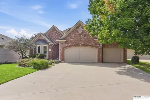 1364 S 181 Plz, Omaha, NE 68130