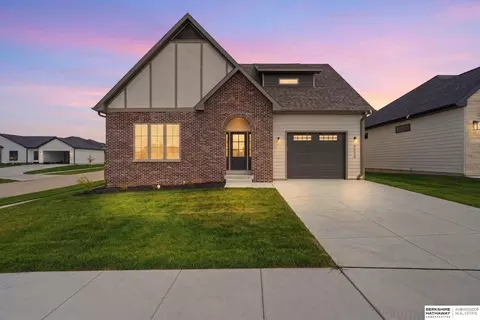 9508 Far Niente Ln, Lincoln, NE 68526