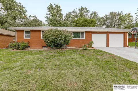 6210 Colby St, Lincoln, NE 68505