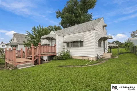 4115 S 39th St, Omaha, NE 68107