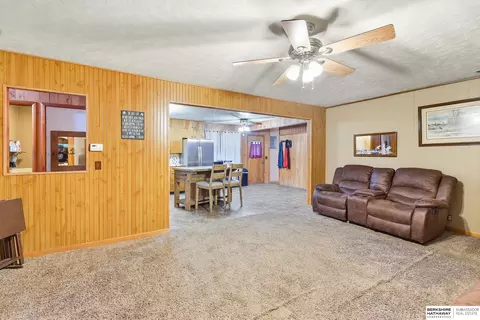 240 E St, Eagle, NE 68347 photo 4