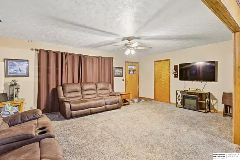 240 E St, Eagle, NE 68347 photo 6