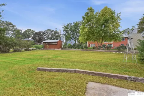 240 E St, Eagle, NE 68347 photo 23