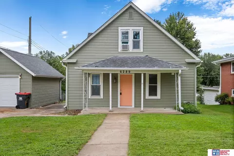 6289 Francis St, Lincoln, NE 68505
