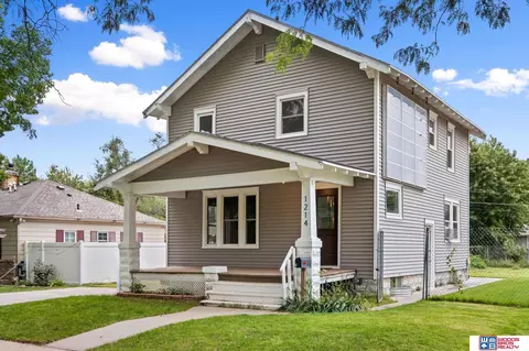 1214 S 30th St, Lincoln, NE 68510
