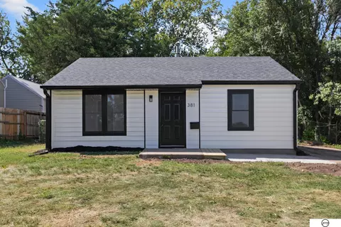 381 S 48th St, Lincoln, NE 68510