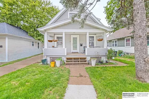 2732 N 48th St, Omaha, NE 68104