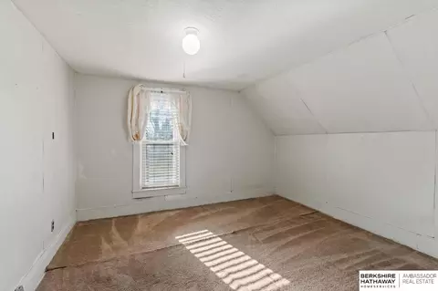 Bedroom - 440 State St, Lyons, NE 68038 photo 3 of 4