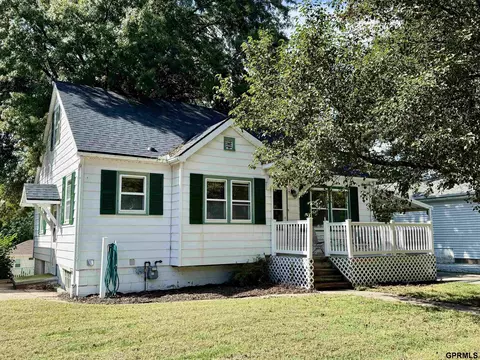 409 N 22nd St, Nebraska City, NE 68410