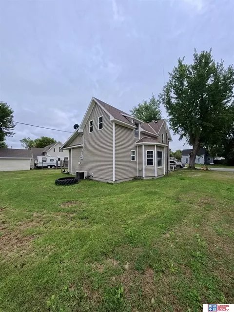 Exterior - 211 E 8th St, Stromsburg, NE 68666 photo 5 of 6