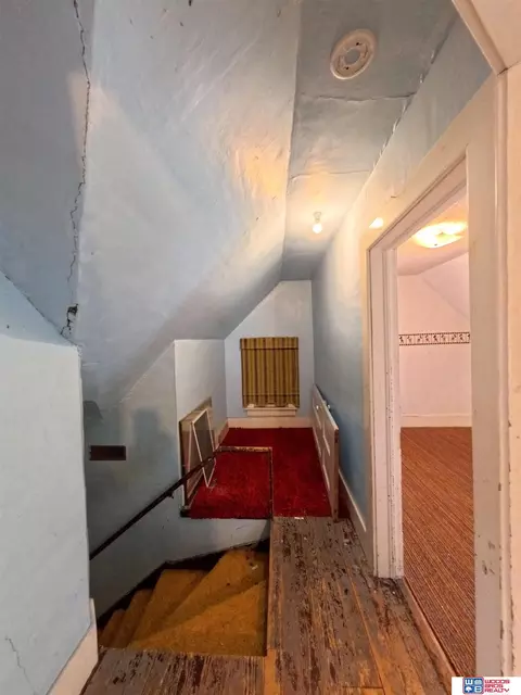 Entry Way - 211 E 8th St, Stromsburg, NE 68666 photo 3 of 4