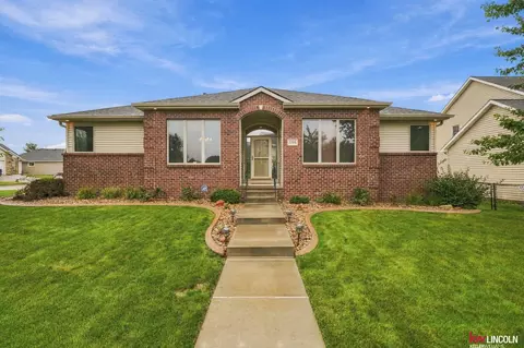 7700 S 25th St, Lincoln, NE 68512