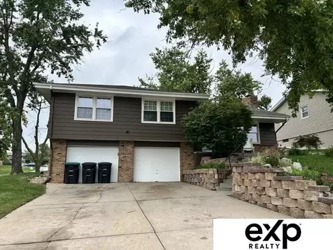 4936 S 95 Ave, Omaha, NE 68127