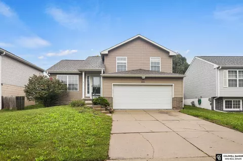 6325 N 128th St, Omaha, NE 68164