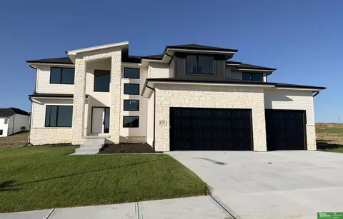 21901 Buchanan Pkwy, Gretna, NE 68028