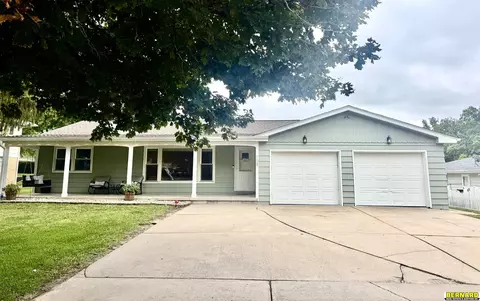 108 Steinhart Park Rd, Nebraska City, NE 68410