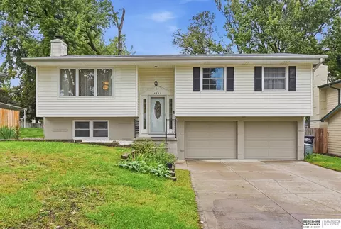4841 S 93rd Ave, Omaha, NE 68127