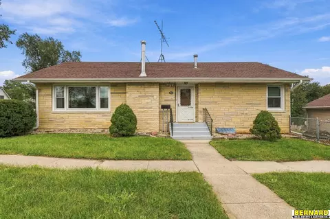 682 Chestnut St, Syracuse, NE 68446