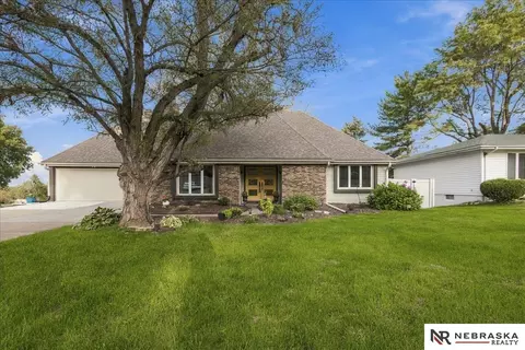 1025 N 145 Cir, Omaha, NE 68154