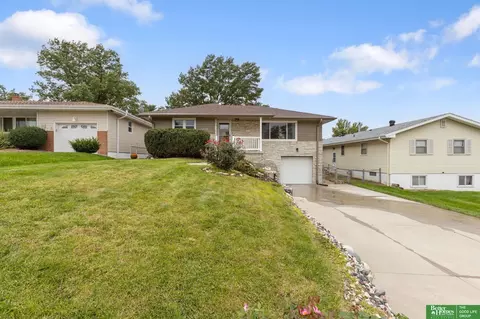 3708 S 48th Ave, Omaha, NE 68106