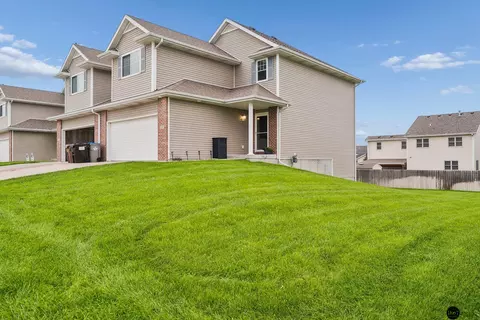 2571 N 89th St, Lincoln, NE 68507