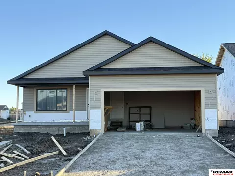 3437 W C St, Lincoln, NE 68522