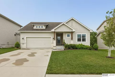 4352 S 214 St, Elkhorn, NE 68022