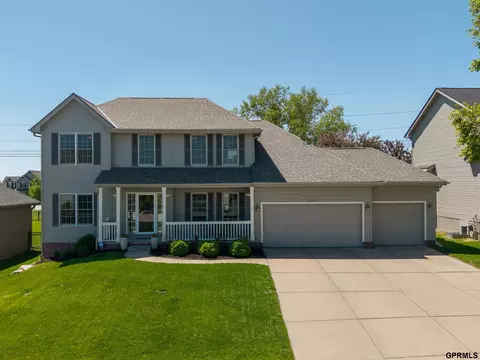 15461 Nebraska Ave, Omaha, NE 68116